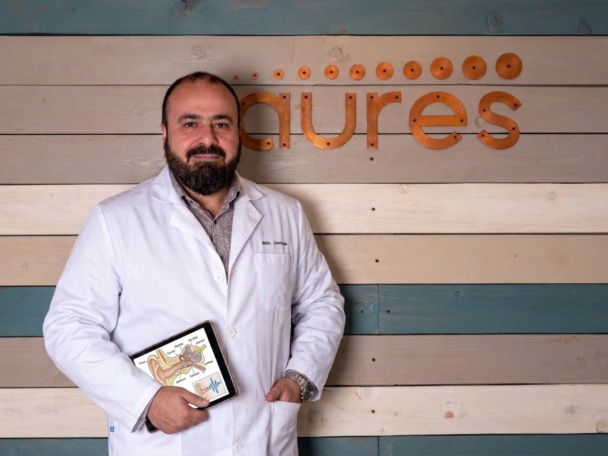 Luigi Cosenza, audioprotesista di Aures